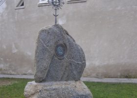 Salantų Lietuvos 1000-mečio paminklas